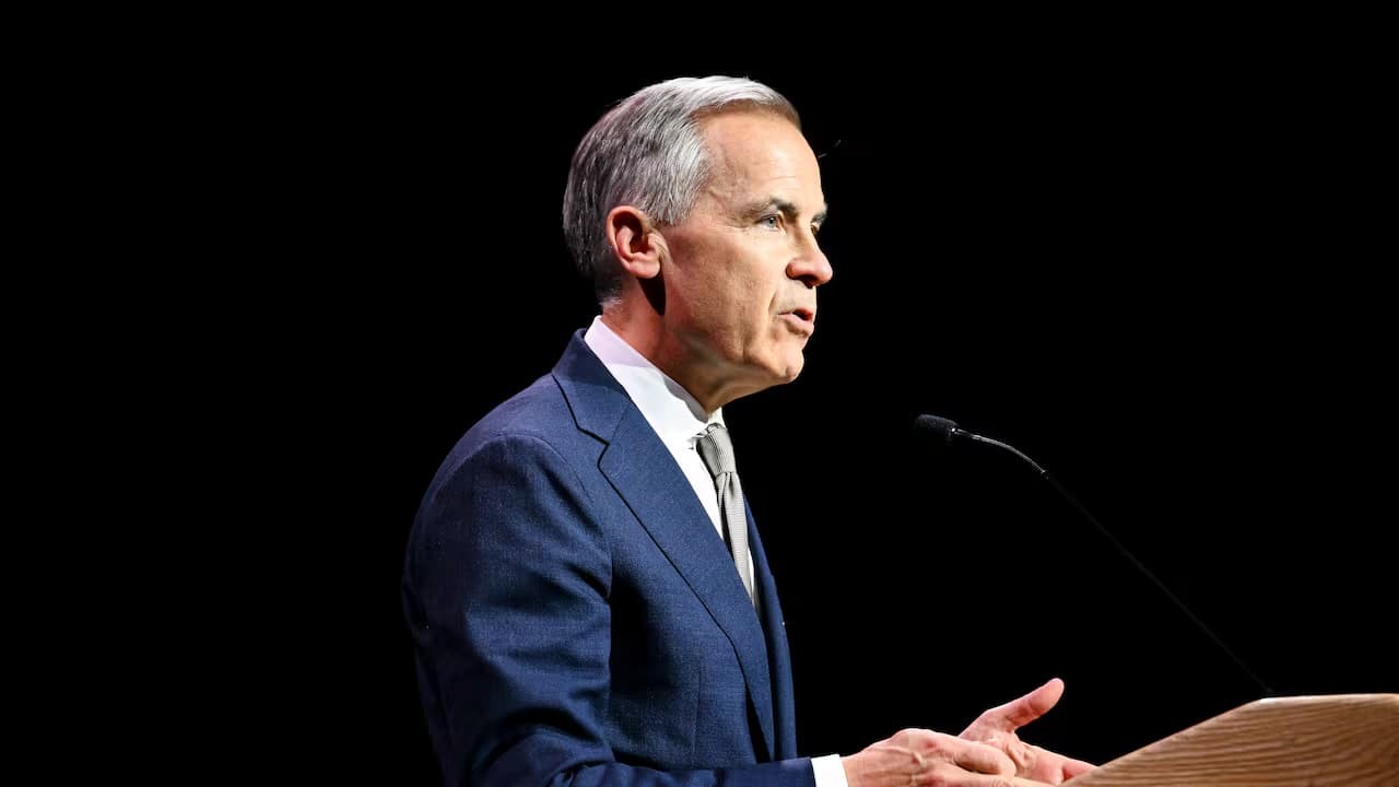 KANADA HÜKÜMETİ AKARYAKIT VERGİLERİNİ ASKIYA ALDI