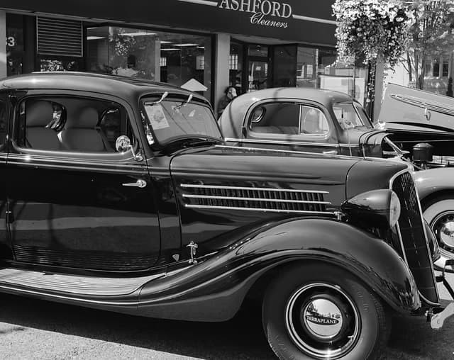 Toronto’da Klasik Araç Şöleni: Dream Wheels on Eglinton 26 Temmuz’da