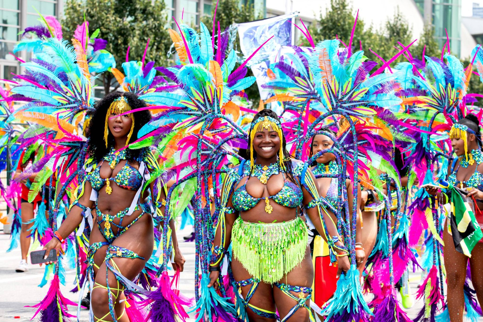 Toronto Caribbean Carnival 2025 Grand Parade Trafiğe Kapalı Yollar ve Etkinlik Bilgileri