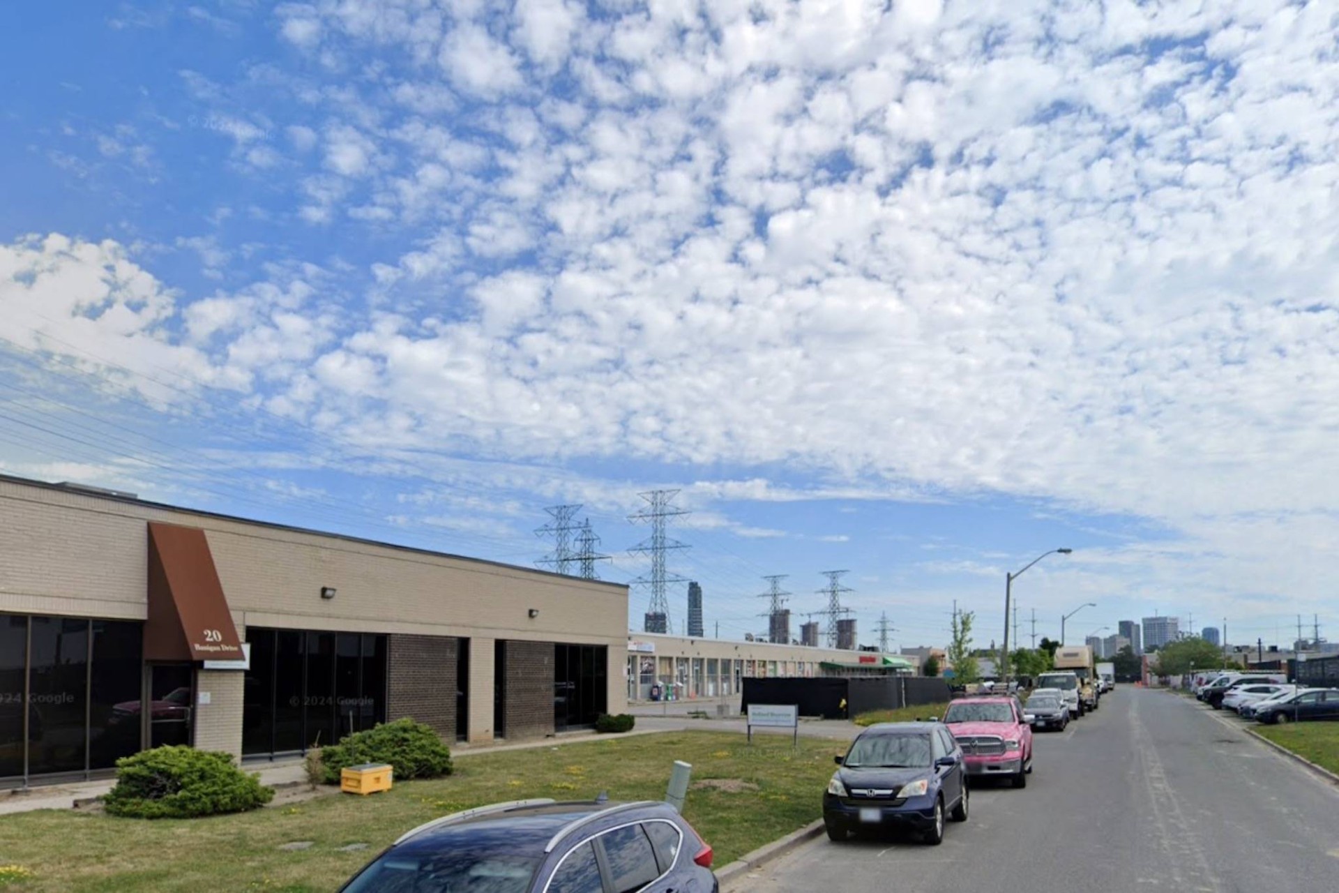 Toronto’nun Thorncliffe Park Mahallesinde Kapsamlı Yıkım Başladı