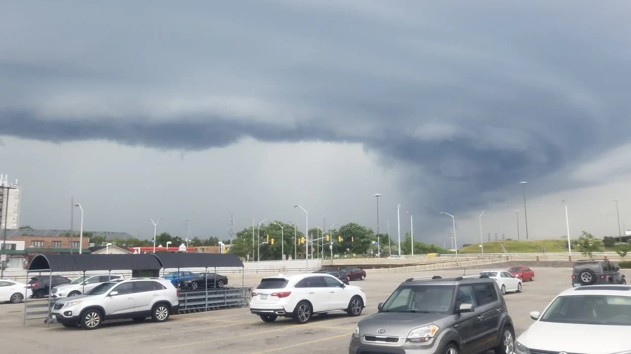 Ontario’da Ağustos Hava Durumu: Sıcak Dalgalar, Fırtına Riski ve Erken Sonbahar Esintileri