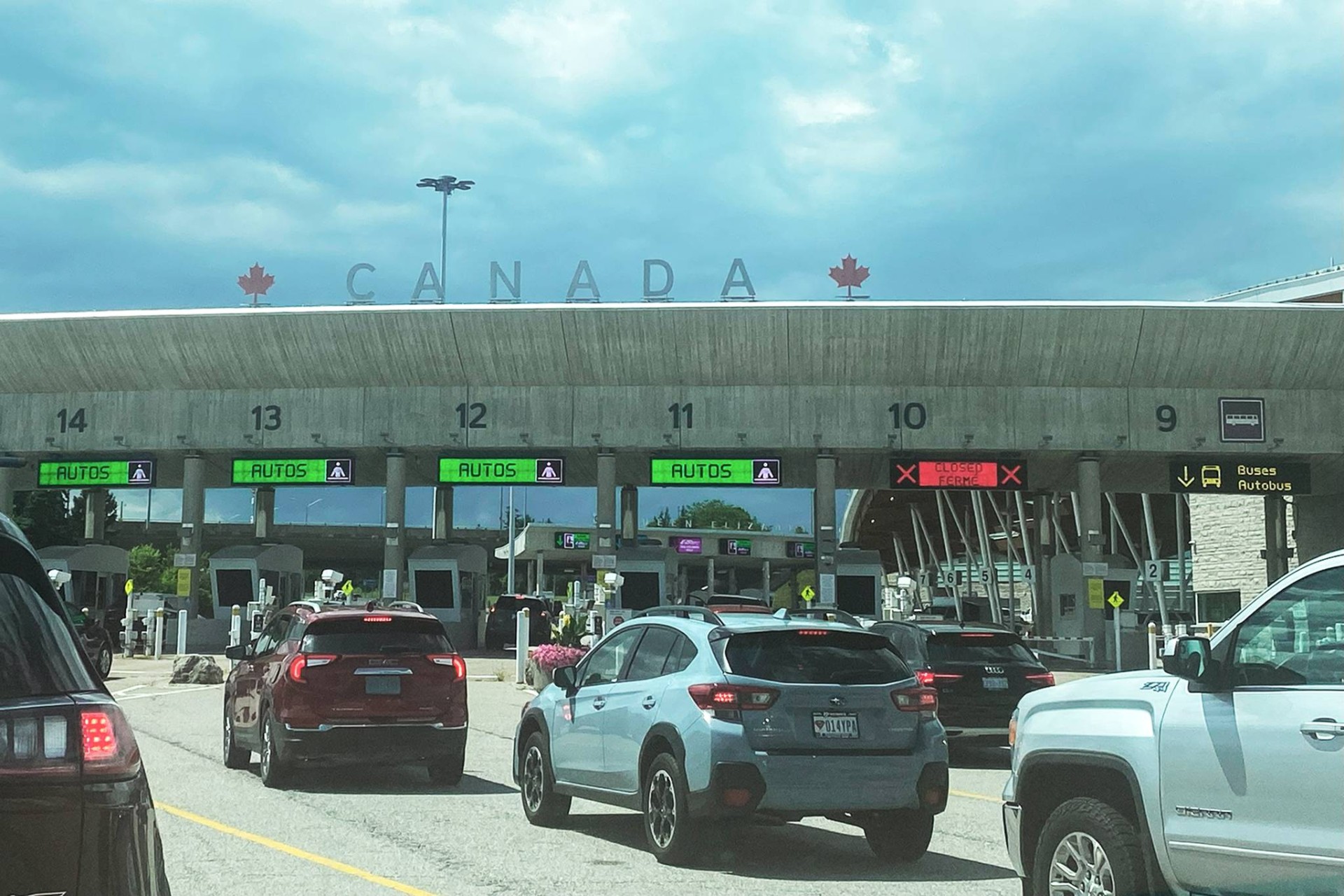 Kanadalılar ABD’ye Seyahatlerini Rekor Düzeyde Azaltıyor, Amerikalıların Kanada’ya Seyahati Artıyor