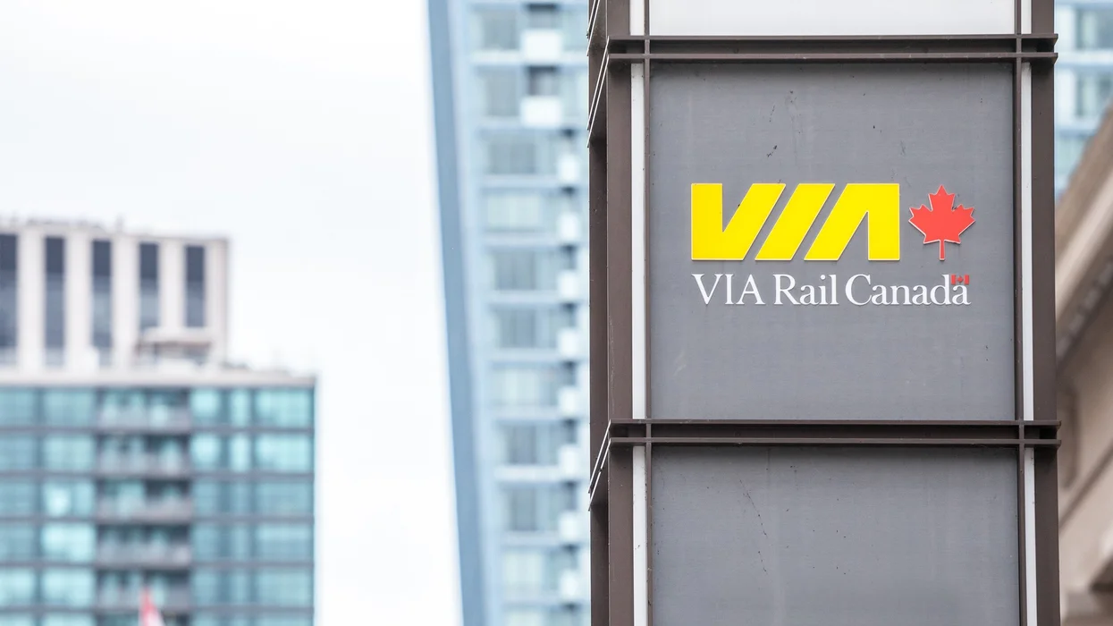 VIA Rail, Yüksek Maaşlı ve Seyahat Ayrıcalıklı Yeni İş Pozisyonları Sunuyor