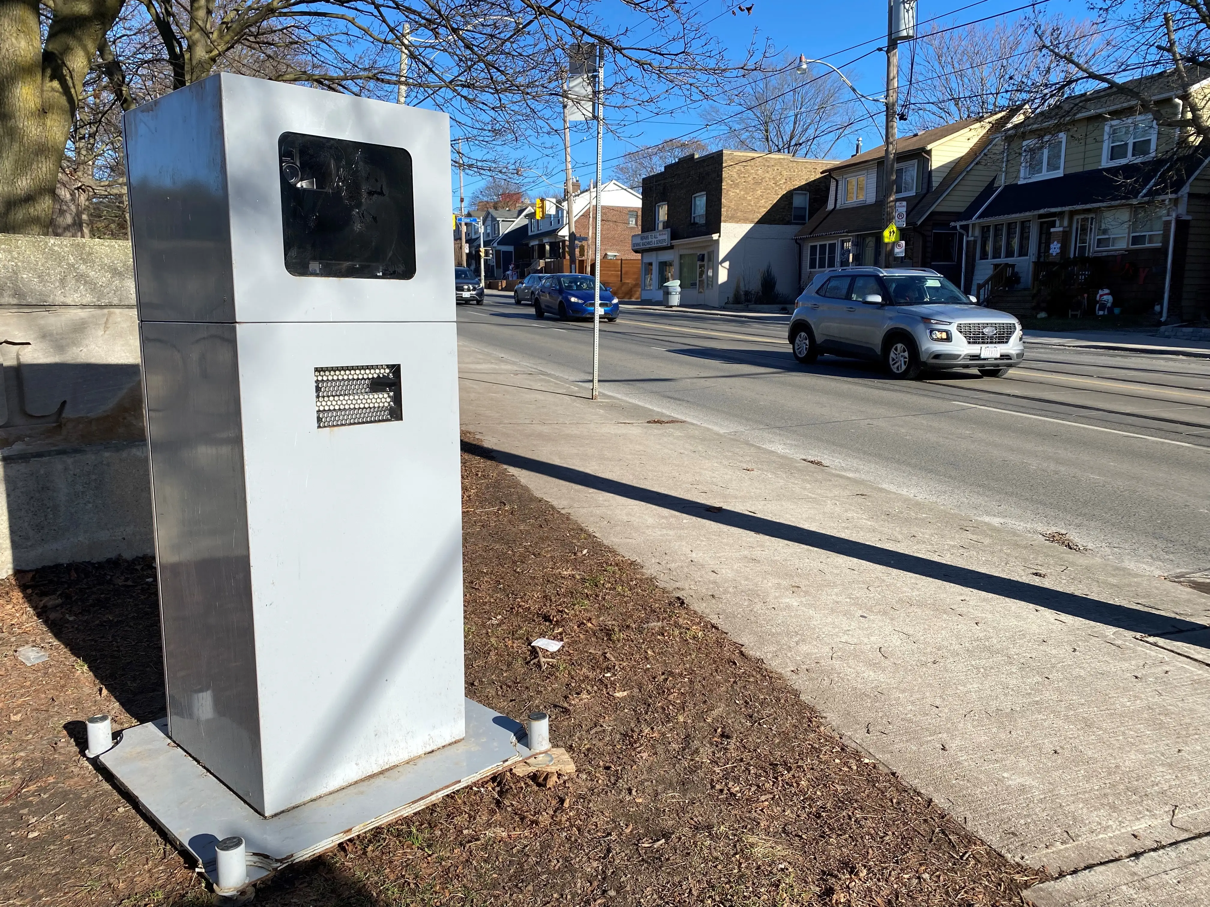 Toronto’da Hız Kameralarına Yönelik Saldırılar Artıyor