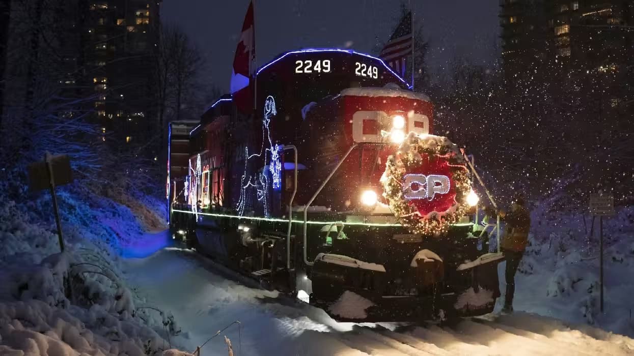 CPKC Holiday Train Kasım ve Aralık Aylarında Ontario’ya Işık ve Müzik Getiriyor